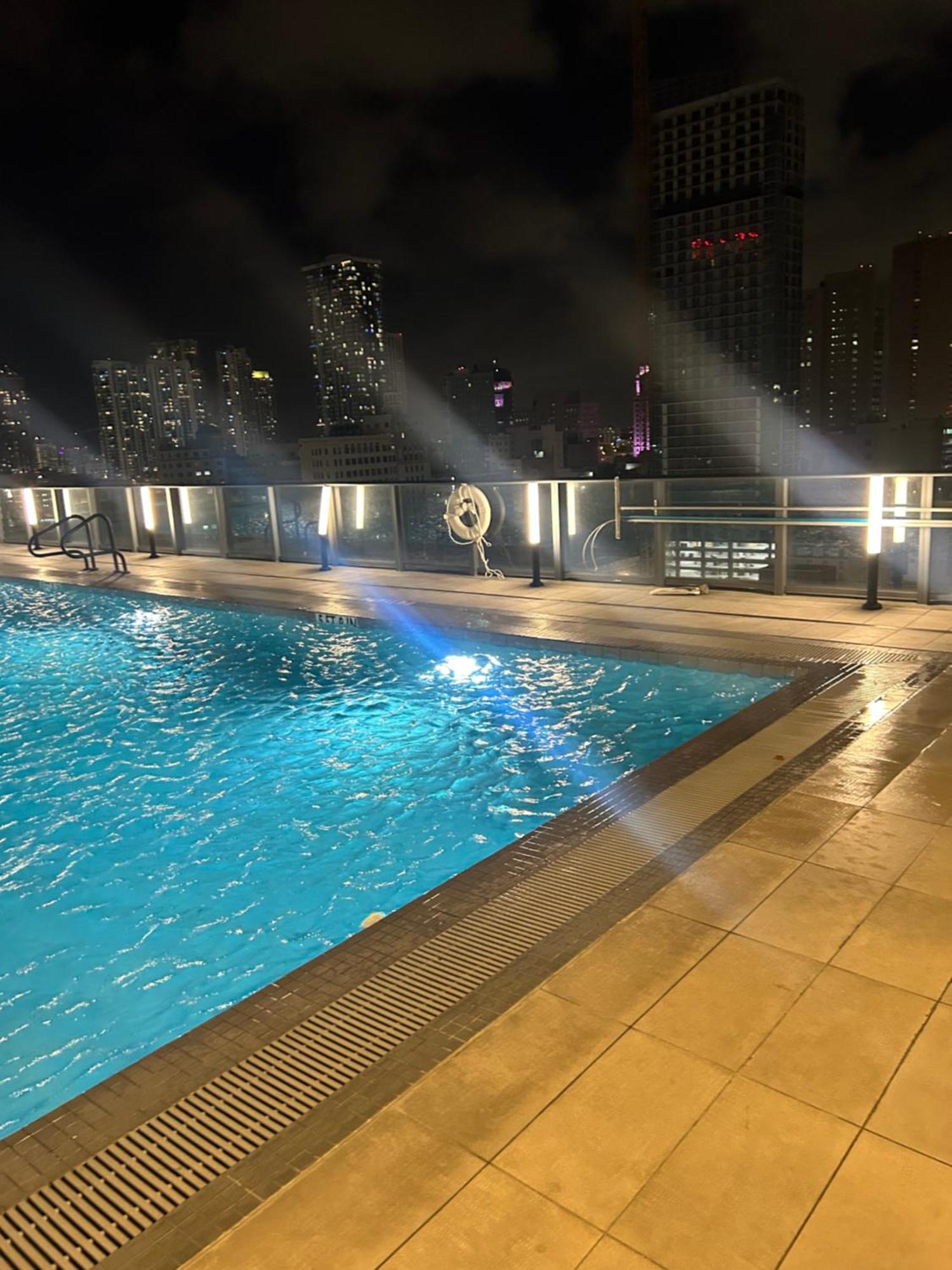 Luxury High Rise Apartment *