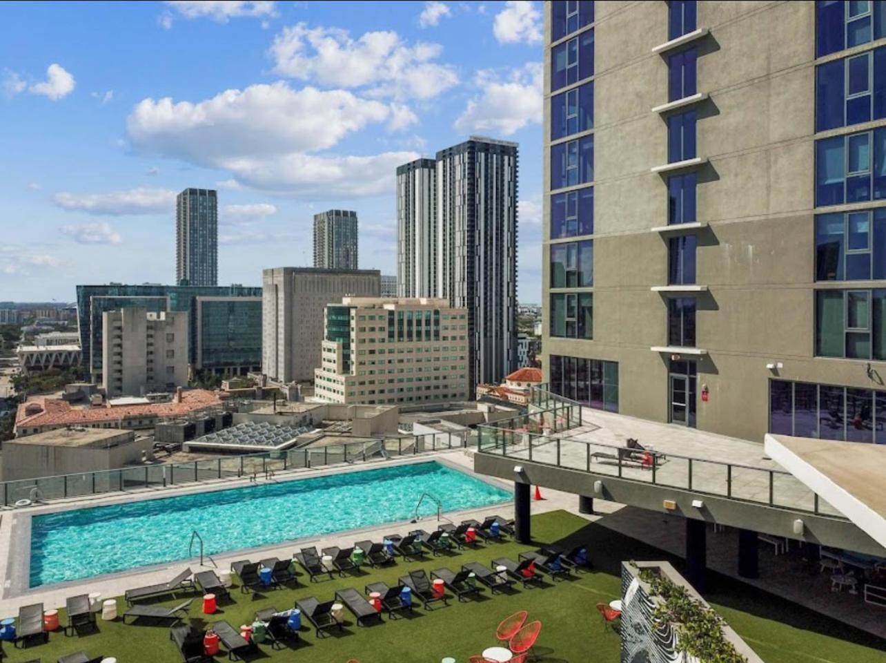 Apartment Luxury High Rise Miami