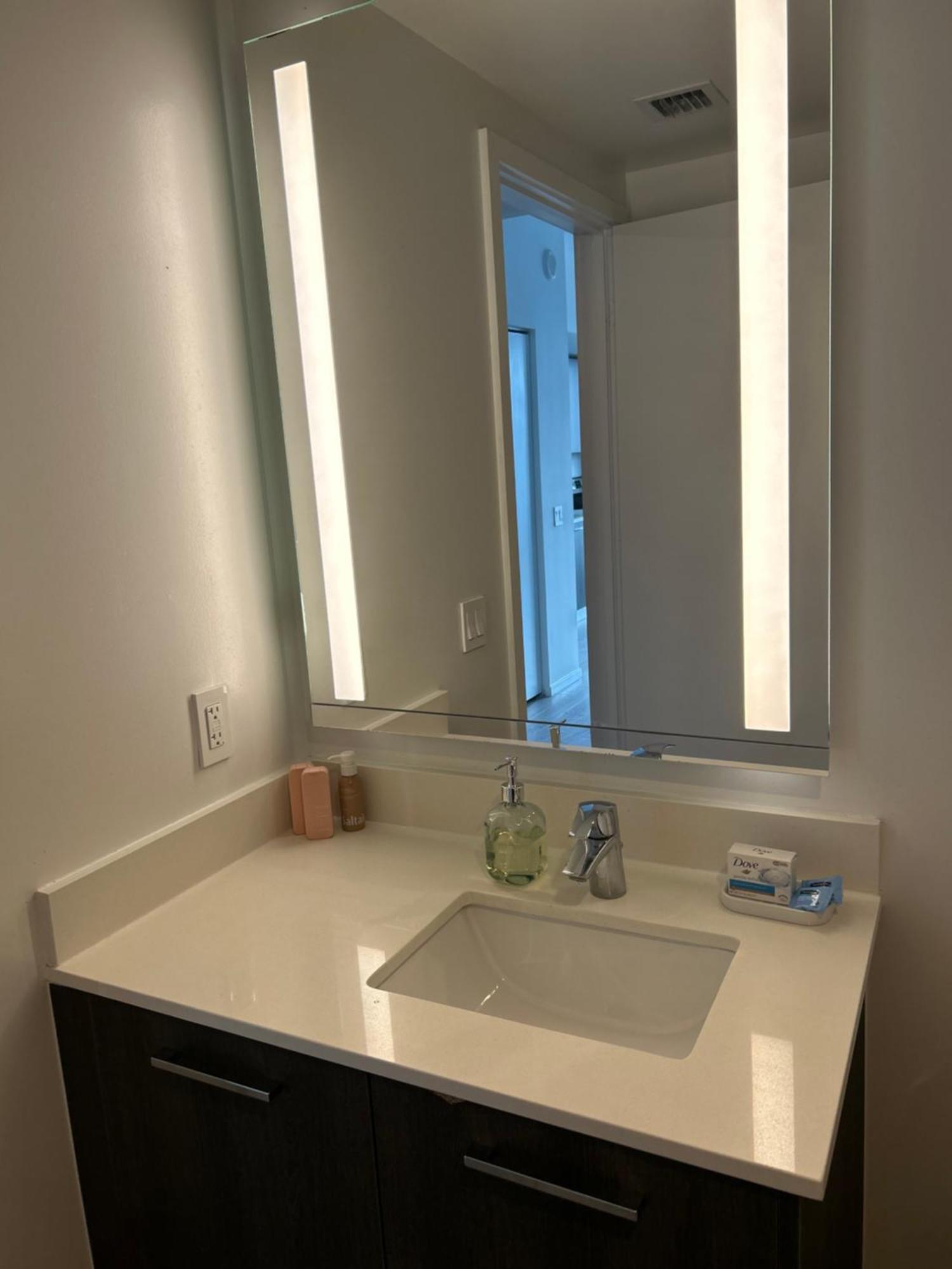 Apartment Luxury High Rise *